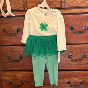 NWT Carter’s “lucky little one” 2 pcs set